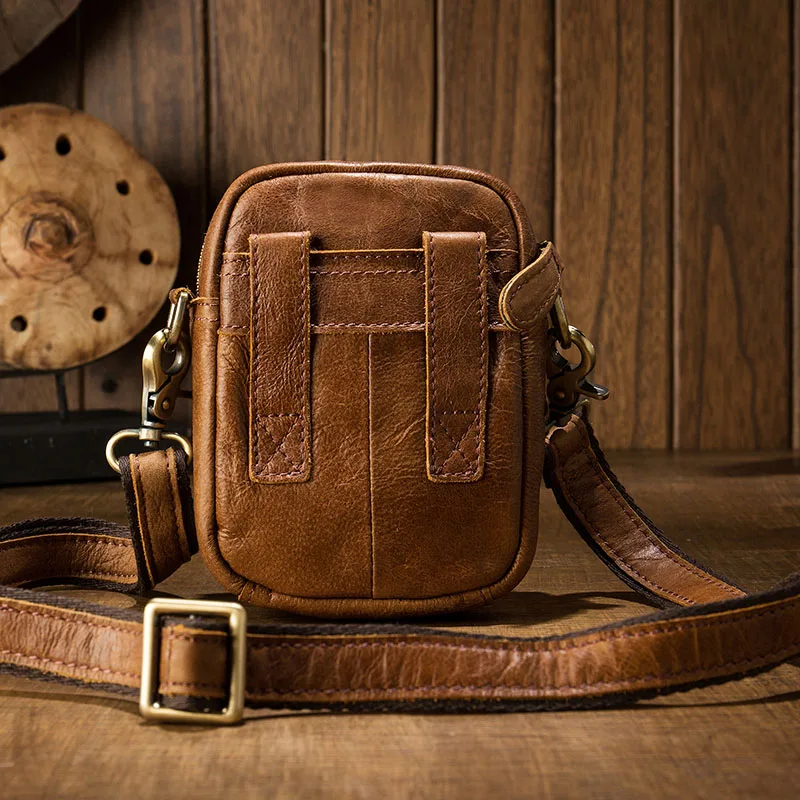 AETOO  Cowhide shoulder Messenger bag men sports bag outdoor portable small backpack casual mini pockets male bag