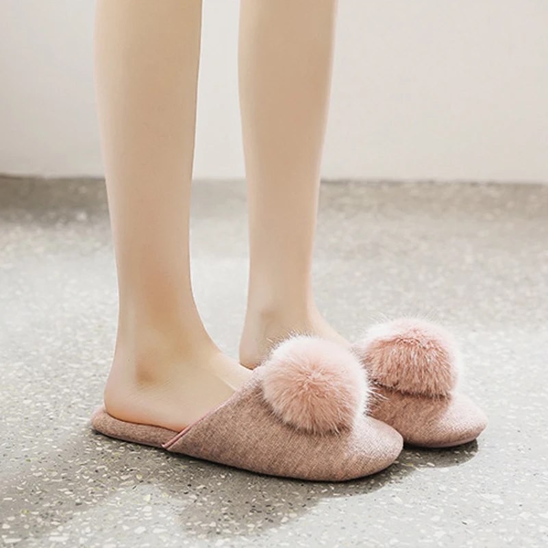 

Yu Kube Rabbit fur ball Tassel closed toe Indoor Women Slippers 2019 Autumn Winter Cute house flip flops Floor Flat Slides Shoes