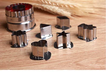 

7pcs/lot Stainless Steel DIY Vegetable Fruit Cutting Tool Cookie Cutter Stencil Sandwich Embossed Mold Cake Baking Mould LB 005