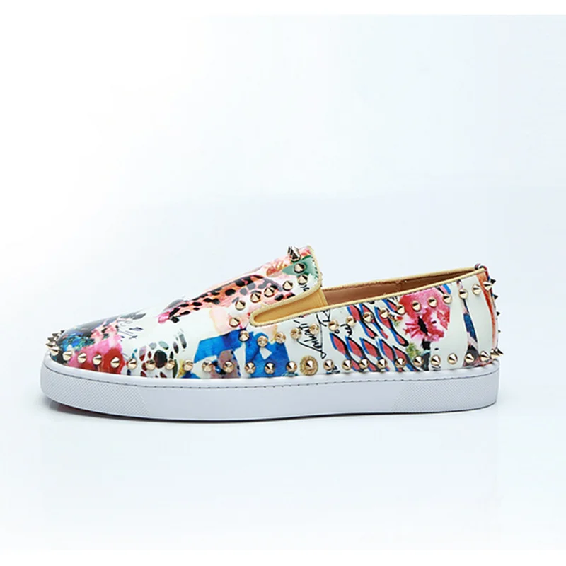 

Men Loafers Slip On Men Flats Gold Rivets Embellished Men Casual Shoes Low Top Brand Runway Trendy Spike Shoes Male Rubber Shoes