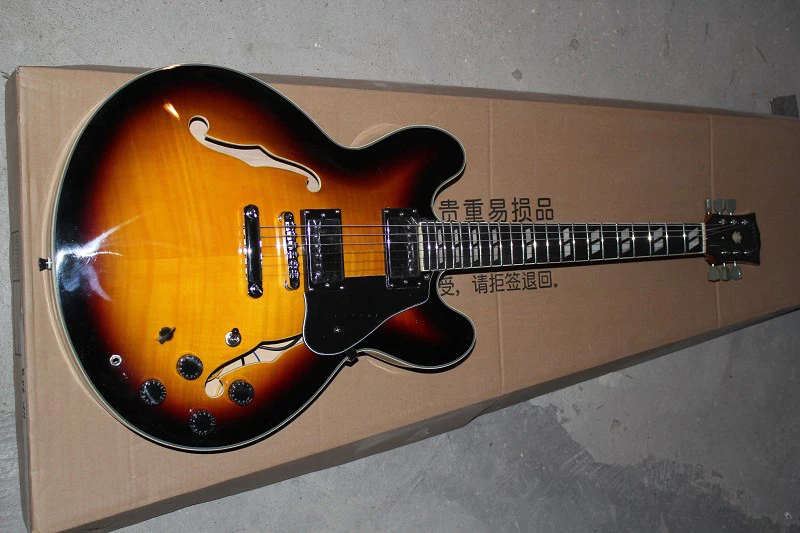 High Quality Classic Semi Hollow Jazz Guitar 335 Electric Guitar