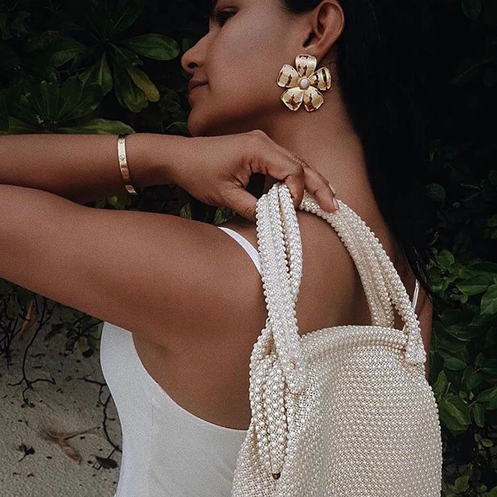 Internet Influencer Fashion Show Earrings Golden Flower Metal Stud Earrings Hangout ZA Brand Women Accessories Wholesale