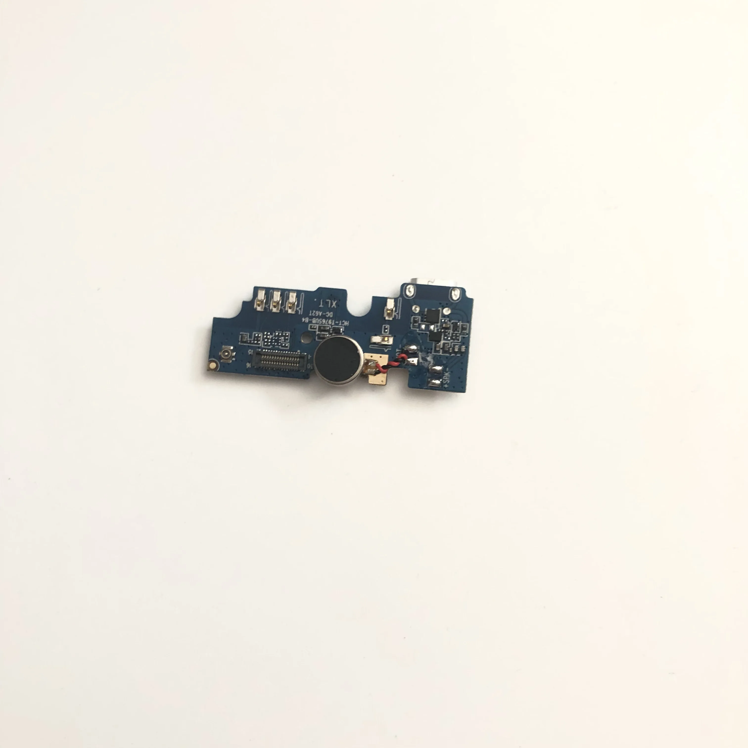 Подержанная зарядная Плата USB Plug + Вибрационный двигатель для смартфона DOOGEE BL5000