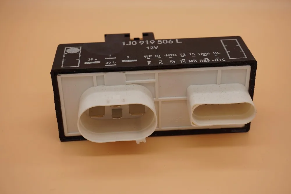Radiator Cooling Fan Relay Control Module for VW 1J0919506L Audi A3