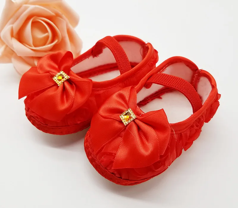 Весенне-Осенняя обувь с мягкой подошвой для маленьких девочек; 4 цвета; милые ботинки; христианское распятье