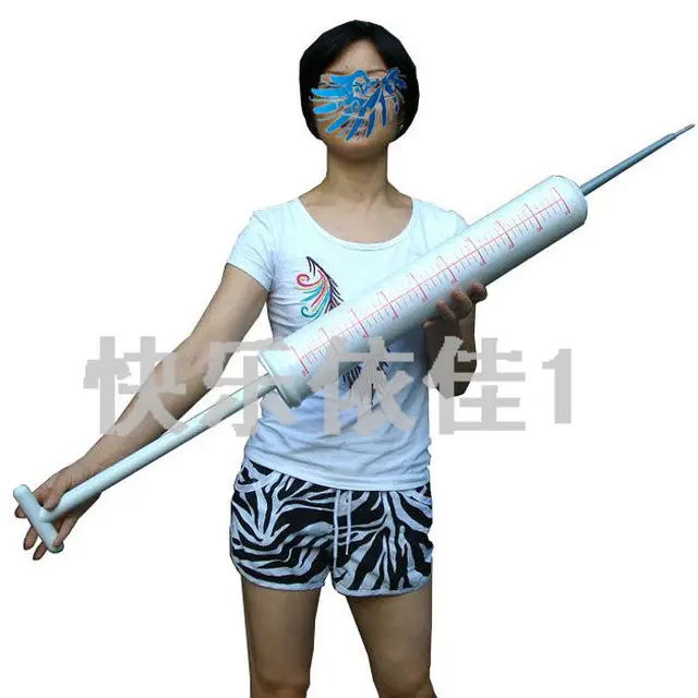 Props ultralarge inaccurate extra large needle large syringes needle props on