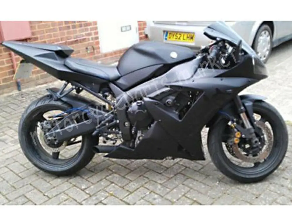 Yamaha r1 матовый черно красный