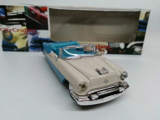 1:43 Olds mobile SUPER 88 1955 сплава Модель автомобиля литья под давлением металла игрушечные лошадки подарок на день рождения для детей мальчик