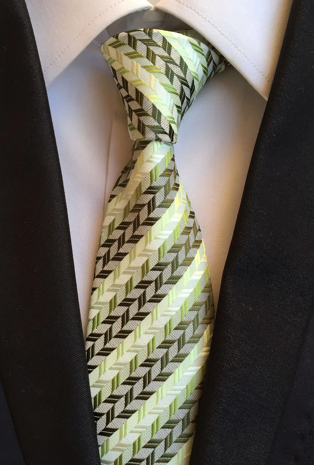 Top Designer Tie 8cm Gentlemen Formal Necktie Cool Summer Ties with