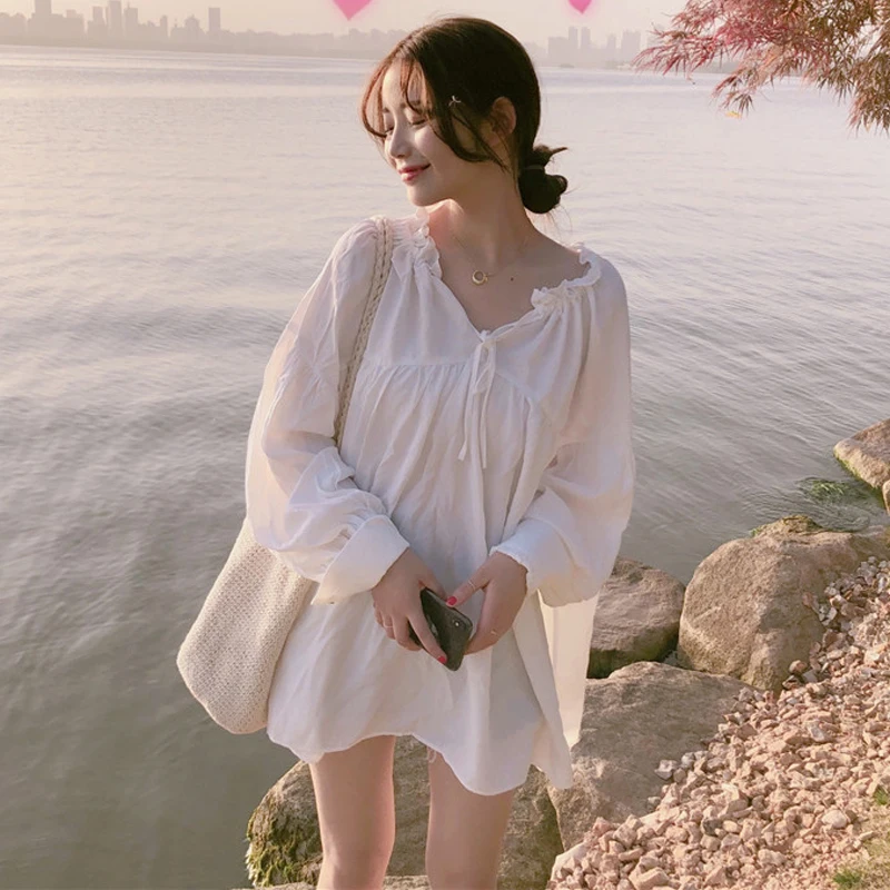 2019 الربيع و الصيف أنيقة النساء قمصان الحلو قميص فضفاض الشارع الشهير كامل الصلبة الخامس الرقبة نفخة الأكمام قمصان