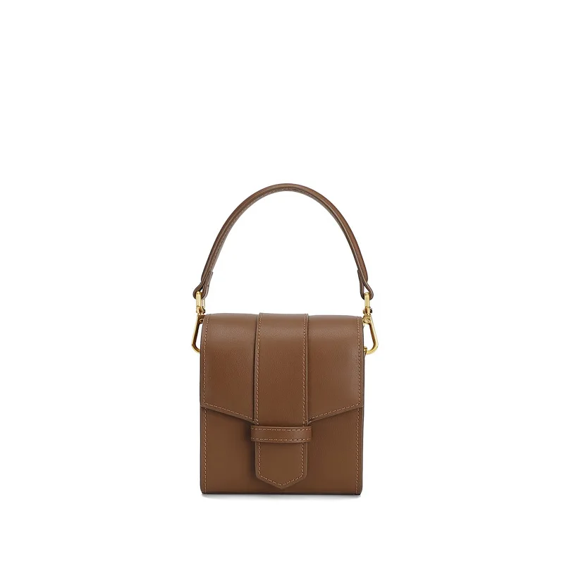 

Leather shoulder bag retro autumn and winter small bag Korean version of the wide shoulder strap camera bag small square bag