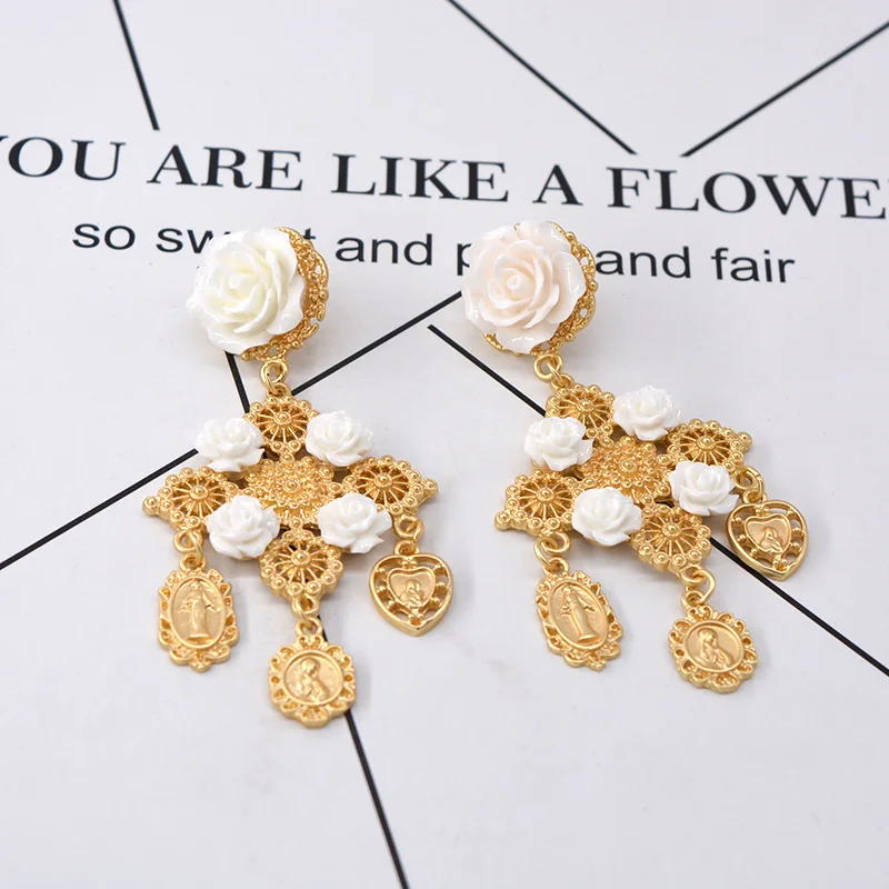 Fashion Coin Magnetic Flower Portrait Earrings for Women
