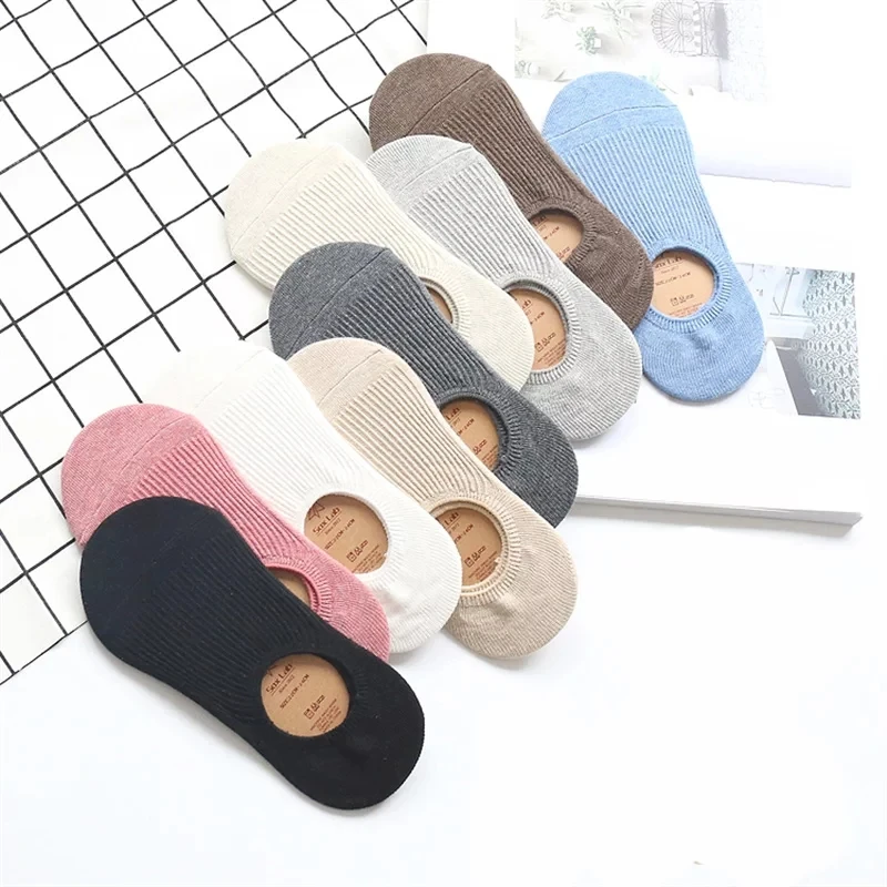 

5 pairs Solid Color No Show Socks Women Boat Invisible Cotton Women fashion wild shallow mouth Socks Slippers silicone antiskid