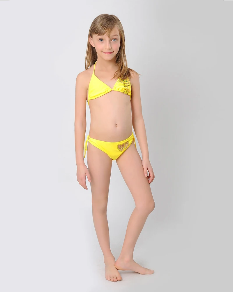 2 bikini teens goin home graz 30 5