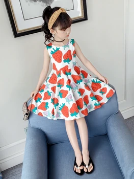 

Girls summer sleeveless dress 2019 new Korean style Strawberry pattern children clothings White red beach dress princess dress