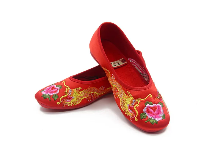 Винтажная женская обувь на плоской подошве; обувь для невесты; китайские свадебные атласные дышащие мягкие тонкие балетки с вышивкой в виде дракона и феникса; женская обувь