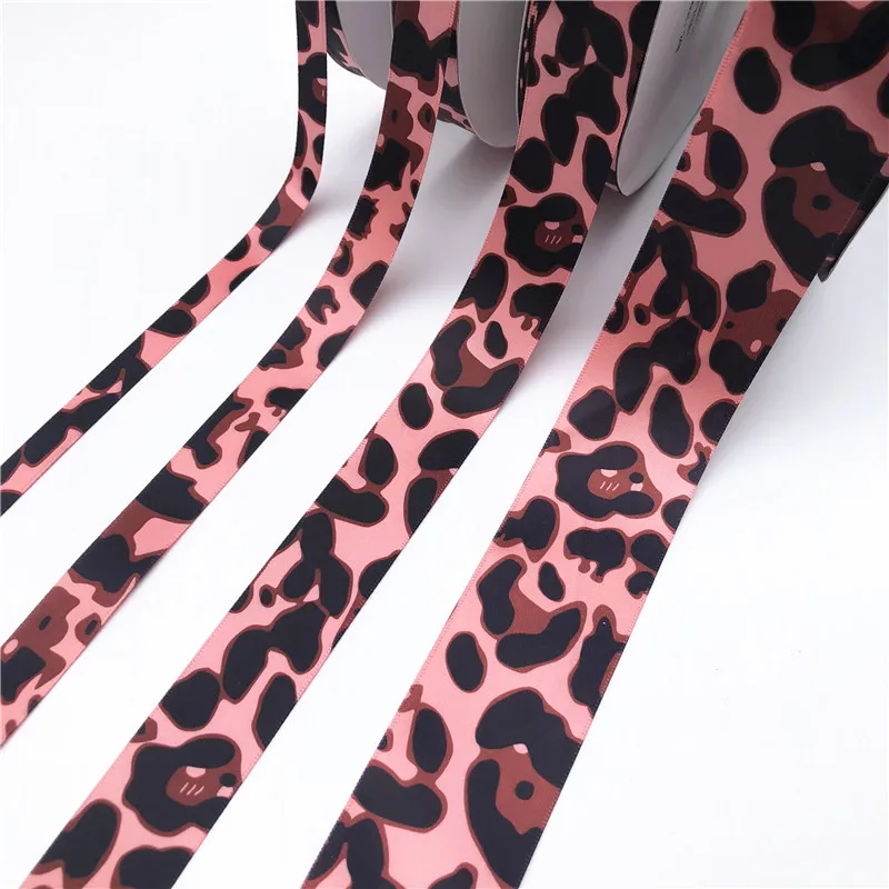 Атласные ленты и бабочки Hot Pink с леопардовым принтом 10/15/25/40 мм в рубчик