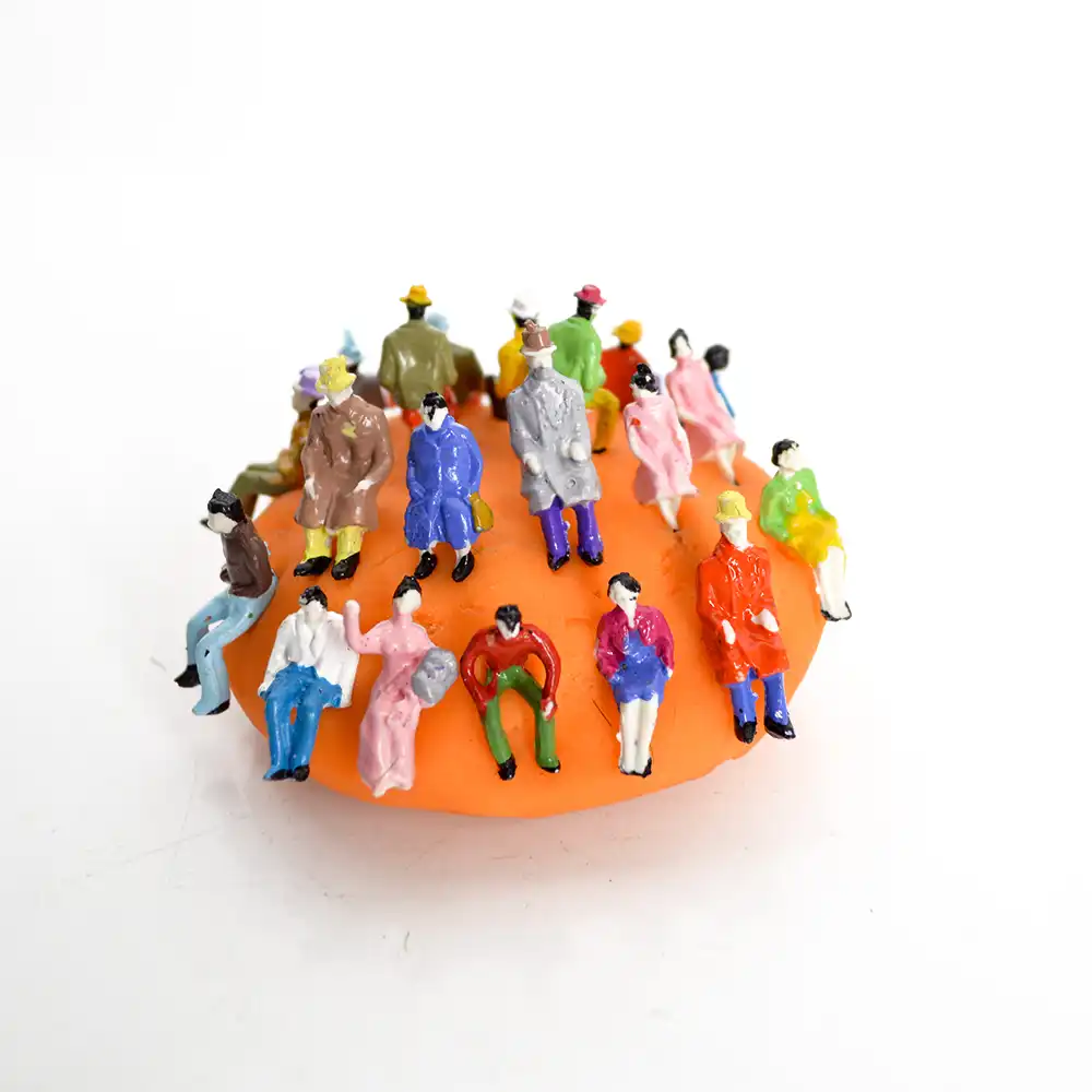 model train figures ho scale