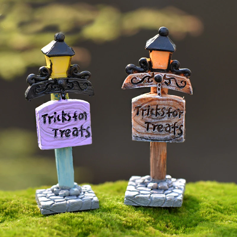 

Street Light Signpost Fairy Garden Miniatures Statue Vintage Home Decor Miniature Bonsai Terrarium Gnome Jardin Resin Craft