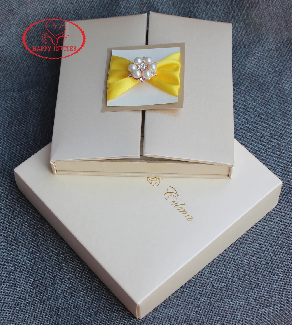 HI2020 - 10 Luxury Silk Invitation Box with Gold Foiling
