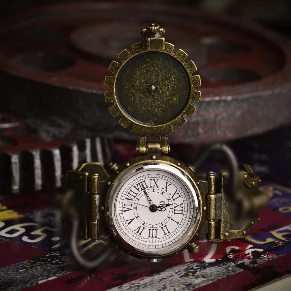 2018 New Punk Retro Quartz Wristwatches Stainless Steel Steampunk Gifts Watch