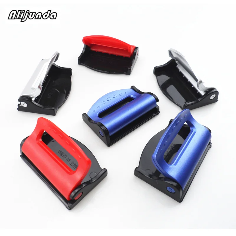 

2 pcs. Car Seat Belts Clamps Child Safety Adjustable Auto Safety Belt Holders for Jaguar Land Rover Volvo S40 S60 S80 XC60 XC90