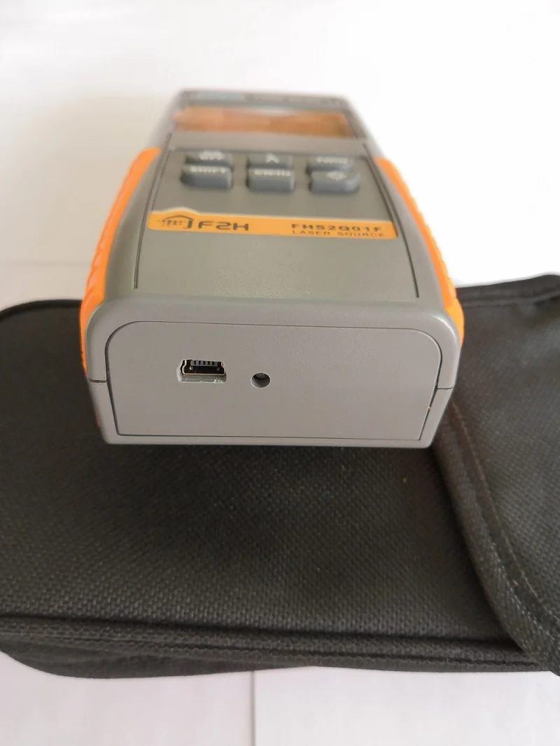 Grandway FHS2Q01F Fiber Optical Light Source (1)