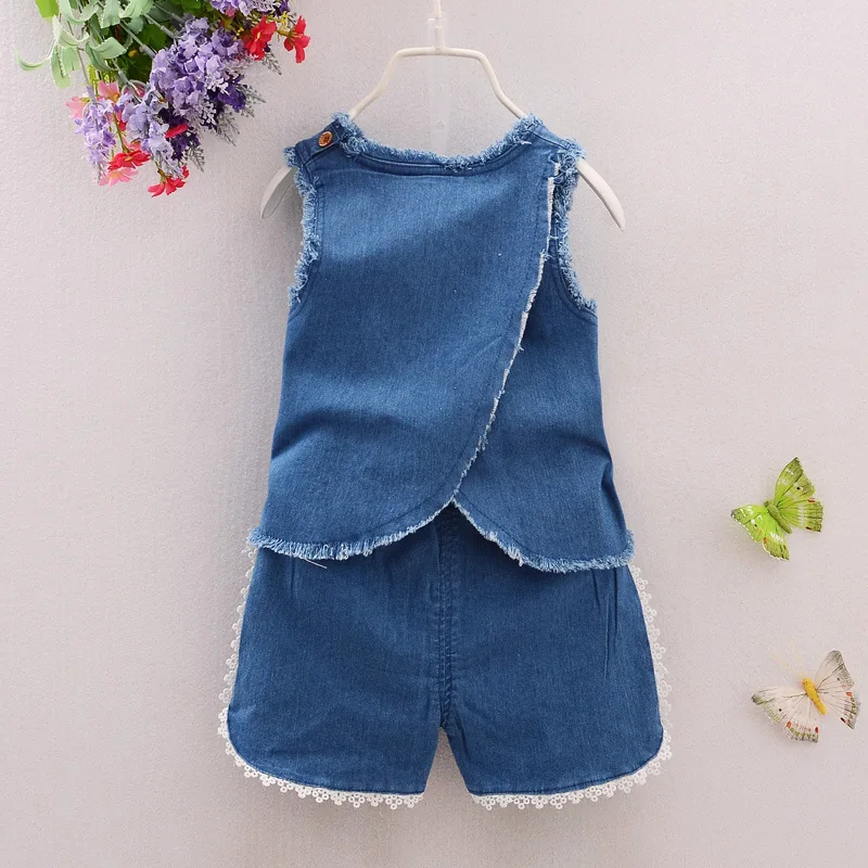 3047680716_1405619416