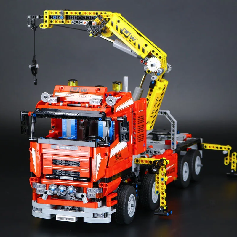 

StZhou Lepin 1877pcs Technic Ultimate Mechanical Series The Electric Crane Truck Set Building Blocks Bricks Funny Gifts Toys