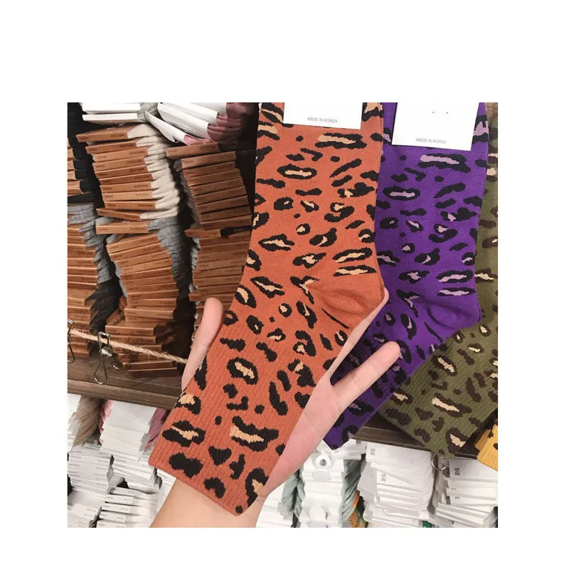 Jeseca/женские модные носки с леопардовым принтом; зимние теплые винтажные носки в стиле Харадзюку в стиле ретро для девочек; Рождественский подарок; коллекция года; Лидер продаж; сезон осень - Цвет: red