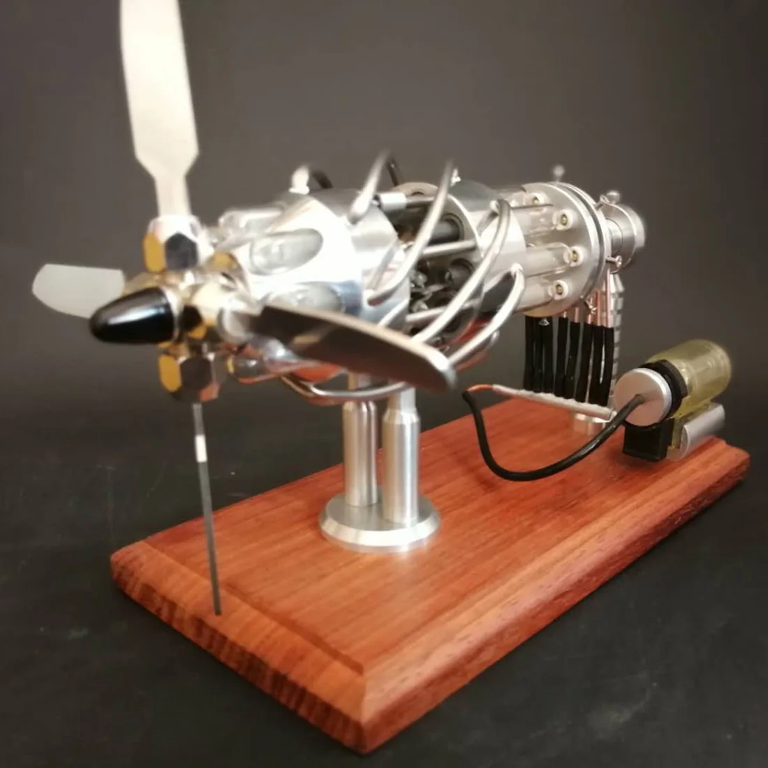 Super Quality 1 Pcs 16 Cylinder Swash Plate Butane Powered Quartz Glass Hot Cylinder Stirling Engine Model