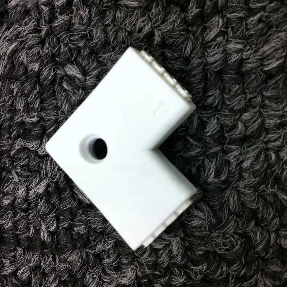 

10 pcs 4-pins 10mm L-Shape Right Angle Female Connector For LED RGB Strip