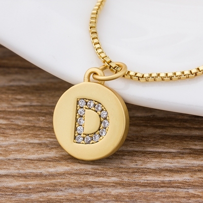 Sale Fashion Tiny Daint  Alphabet Pendants 26 Letters Necklace Gold Color for Women Girls Best Birthday Party Gift