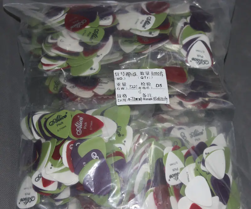 

3000pcs Alice Folk Acoustic Electric Guitar Picks Plectra Thickness 0.71 mm wholesale drop shipping