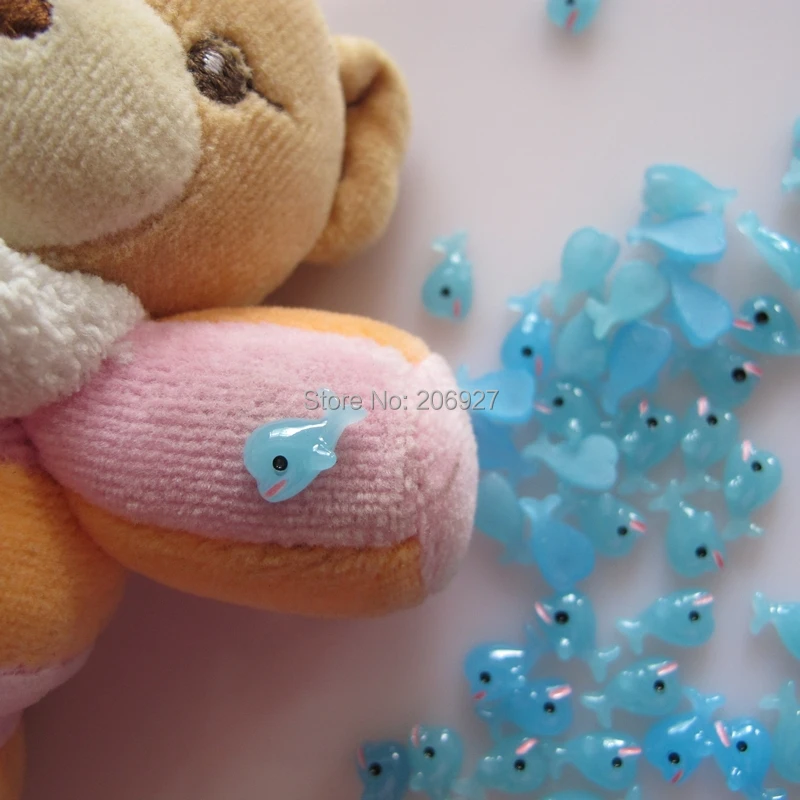 

RC168 30pcs Cute Dolphin Shape Nail Resin Decoration Outlooking