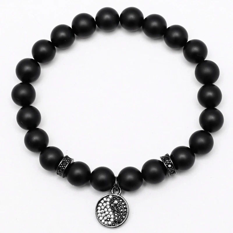 

Mcllroy Taiji Charms Luxury Men Bracelet CZ Paved Two Stoppers Yin Yang Pendant Charm Bracelet 8MM Black Beads Bangles