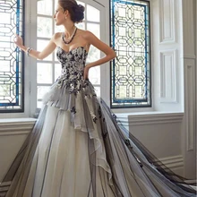 Винтажное викторианское готическое ТРАПЕЦИЕВИДНОЕ Черное и кремовое Тюлевое кружевное свадебное платье с аппликацией