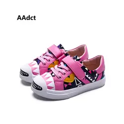 AAdct Мода Мультфильм Обувь для детей граффити детская обувь бренд высокого качества для девочек обувь на плоской подошве