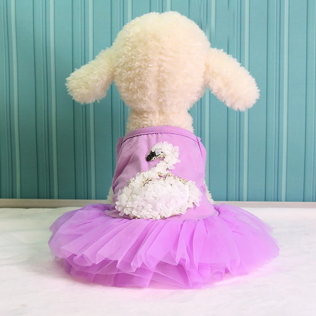 

Fashion Pet Spring And Summer Swan Pattern Patchwork Costumes Pet Dress Skirt Puppy Cat Princess Clothes Apparel Haustier419