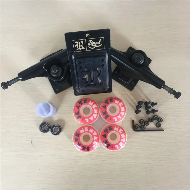skateboard trucks andbearings andwheels (13)