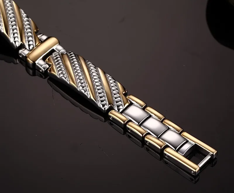 2840071979_1753929213