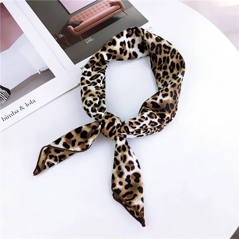 

New Fashion Small Square Scarf 70Cm*70Cm Leopard Printing Women Collar Scarves Neckerchief Multi-Use Head Handkerchief Bandanna