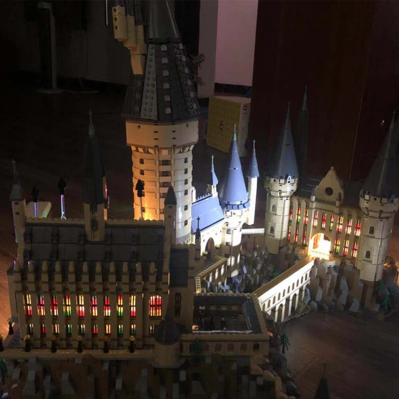 

16060 Harry Movie Series The Legoinglys 71043 Hogwarts Power LED Castle Set Building Blocks Bricks Model Toys(Only LED Lights)