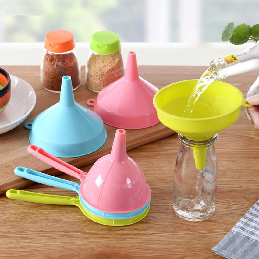 

1PC Random kind Plastic Clear Funnel for Liquid Oil Perfume Diffuser Bottle Lab Laboratory Flask Funnels HighWater Kitchen Tool