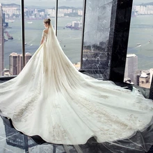 Wedding dress 2019 new bride dress word shoulder trailing luxury wedding Sen star star Hepburn out of the main wedding dress kimberly cates the wedding dress