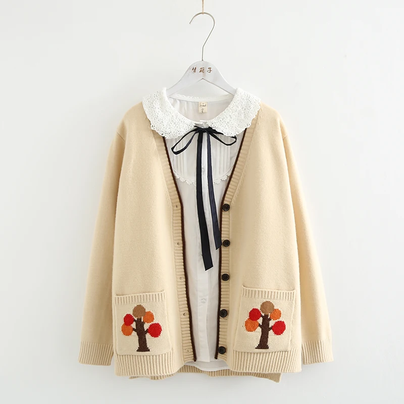Sweet pocket small tree embroidery Cardigan sweater 2018