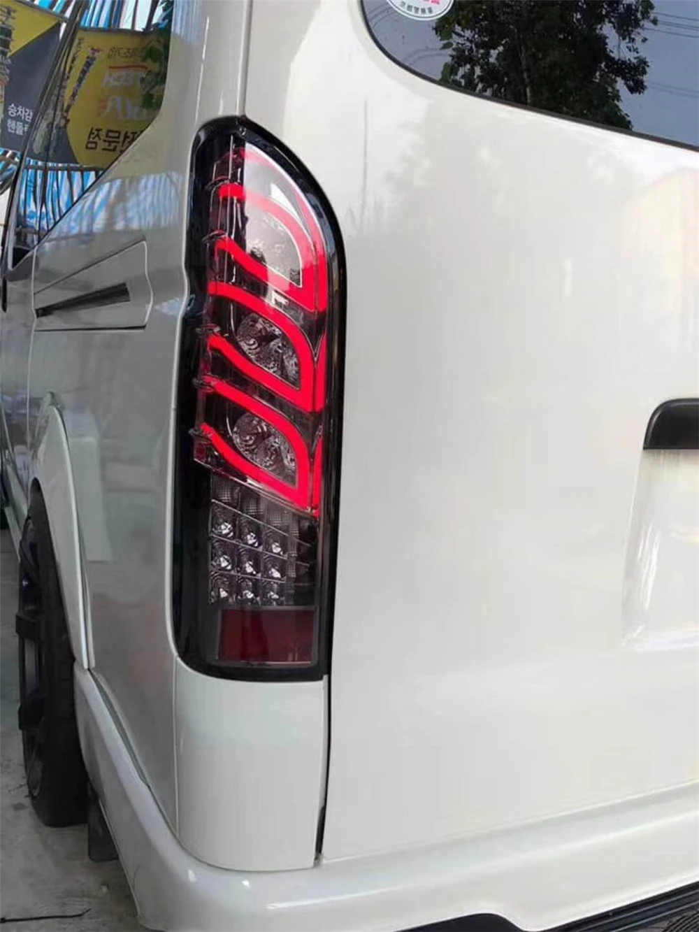 Автомобиль мигает 1 пара Led для Toyota Hiace 200 серии задний фонарь 2005- задний фонарь дневной свет поворотник освещение