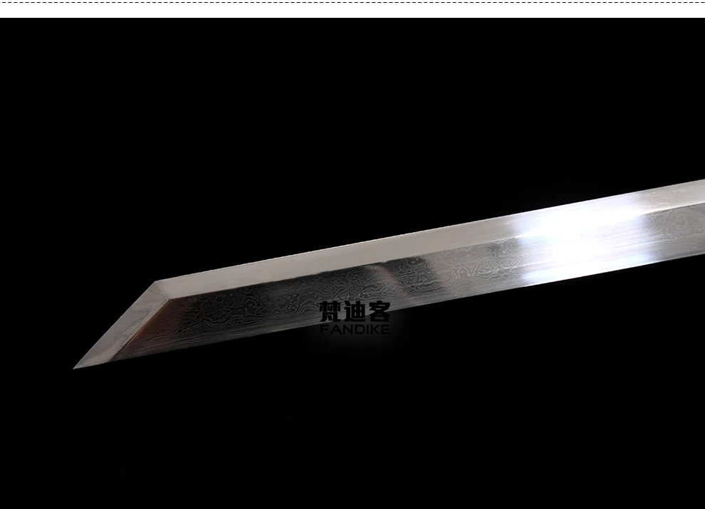 High-quality goods handmade Fold steel Chinese sword/Dao Brass fittings Exquisite flower carving patterns very sharp