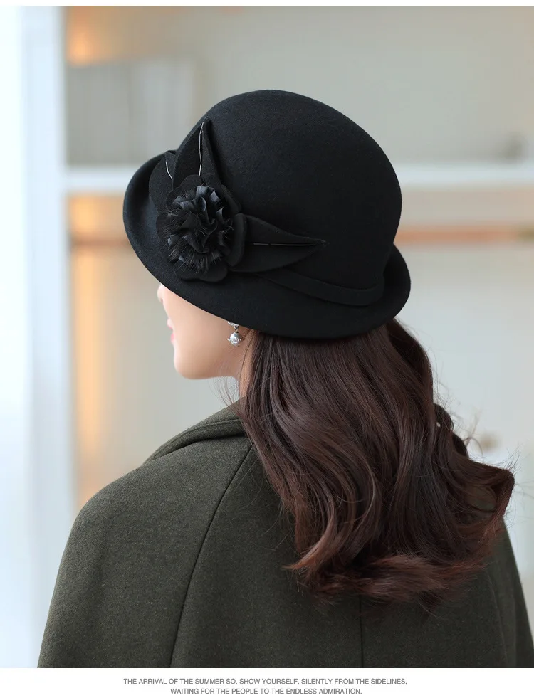 wide brimmed hat black