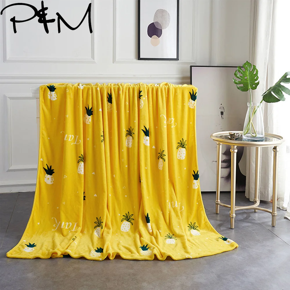 

Papa&Mima Small pineapples print Autumn And Winter throw blankets coral fleece plaids bedsheet multifunctional bedspread